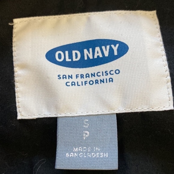 Old Navy Red And Black Buffalo Check
Plaid Flannel Shacket - Picture 3 of 5